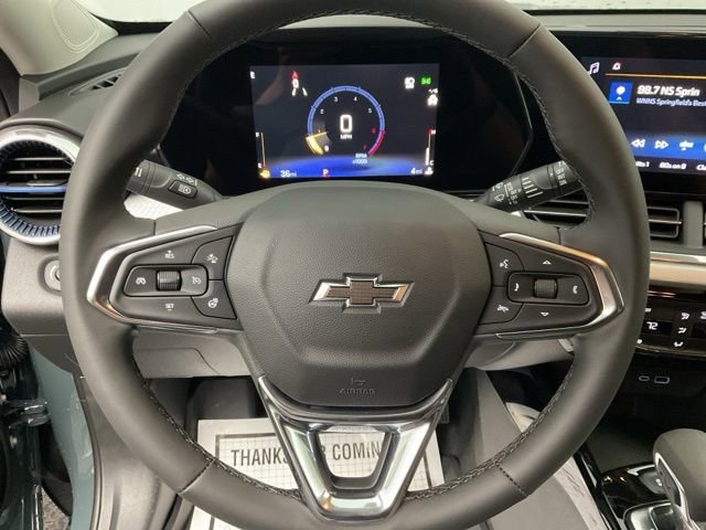 New 2026 Chevrolet Trax LT w/ Midnight Edition FWD image 14