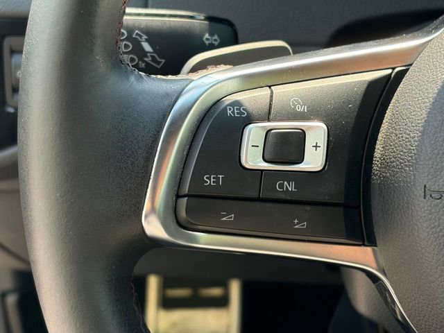 Used 2018 Volkswagen GTI SE w/ SE Leather Package FWD image 15