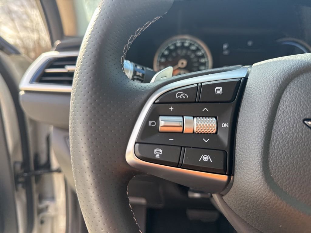 New 2026 Genesis G70 2.5T image 17