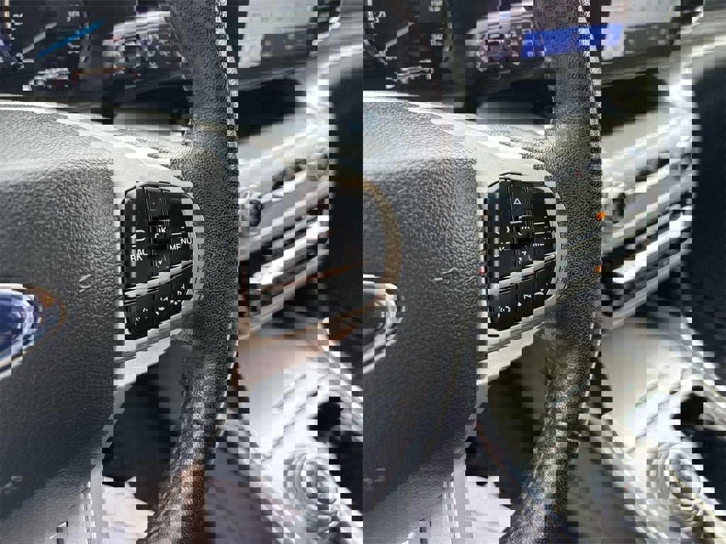 Used 2022 Ford Explorer XLT w/ Equipment Group 202A image 20