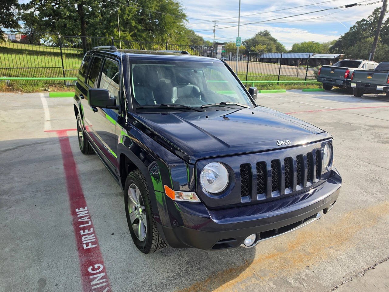 Used 2016 Jeep Patriot High Altitude FWD image 5
