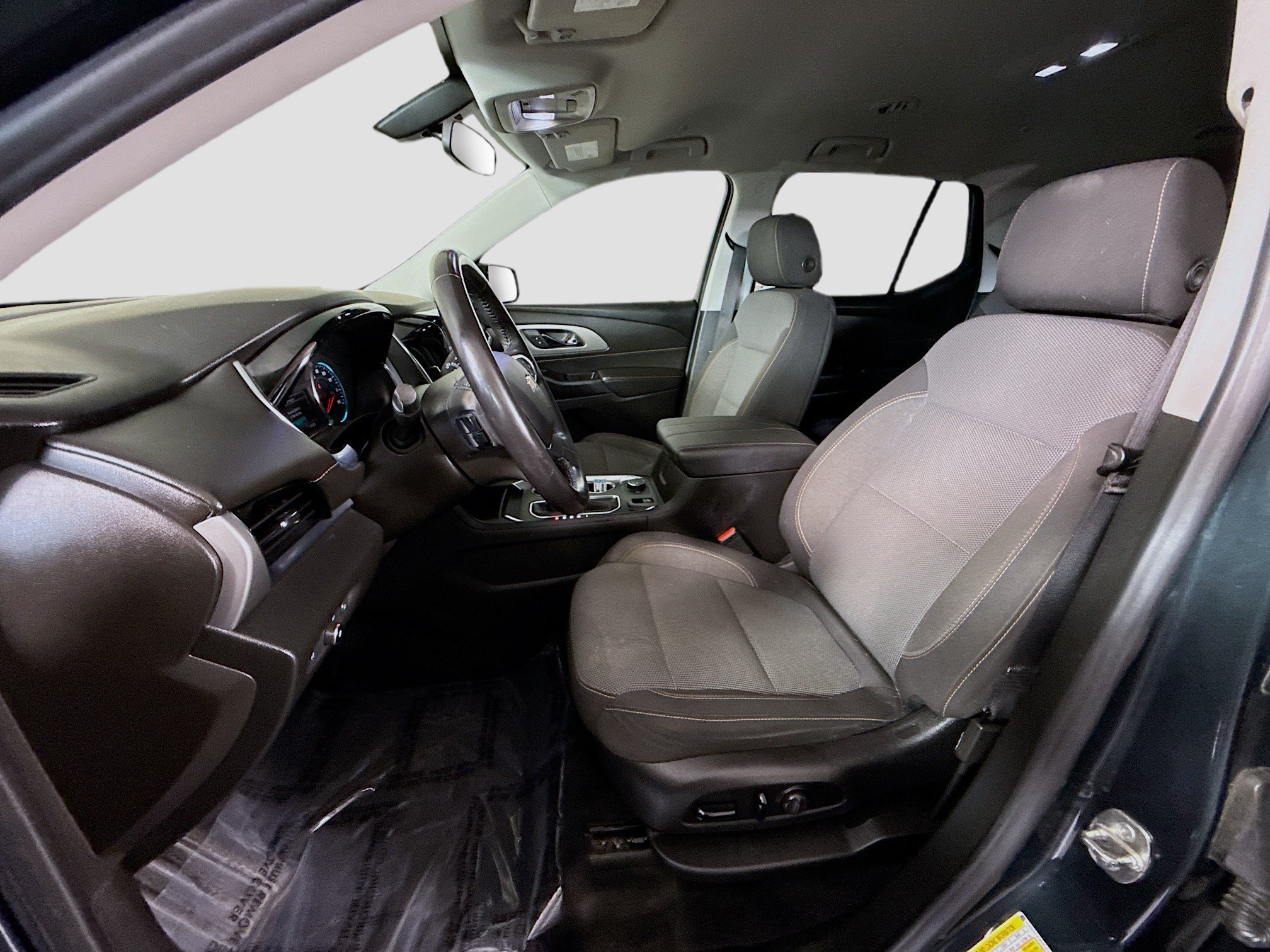 Used 2019 Chevrolet Traverse LT FWD image 22