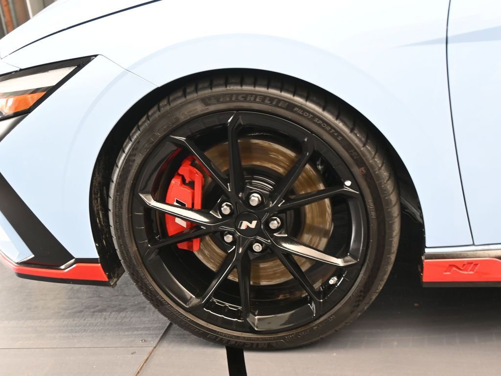 Used 2025 Hyundai Elantra N image 33