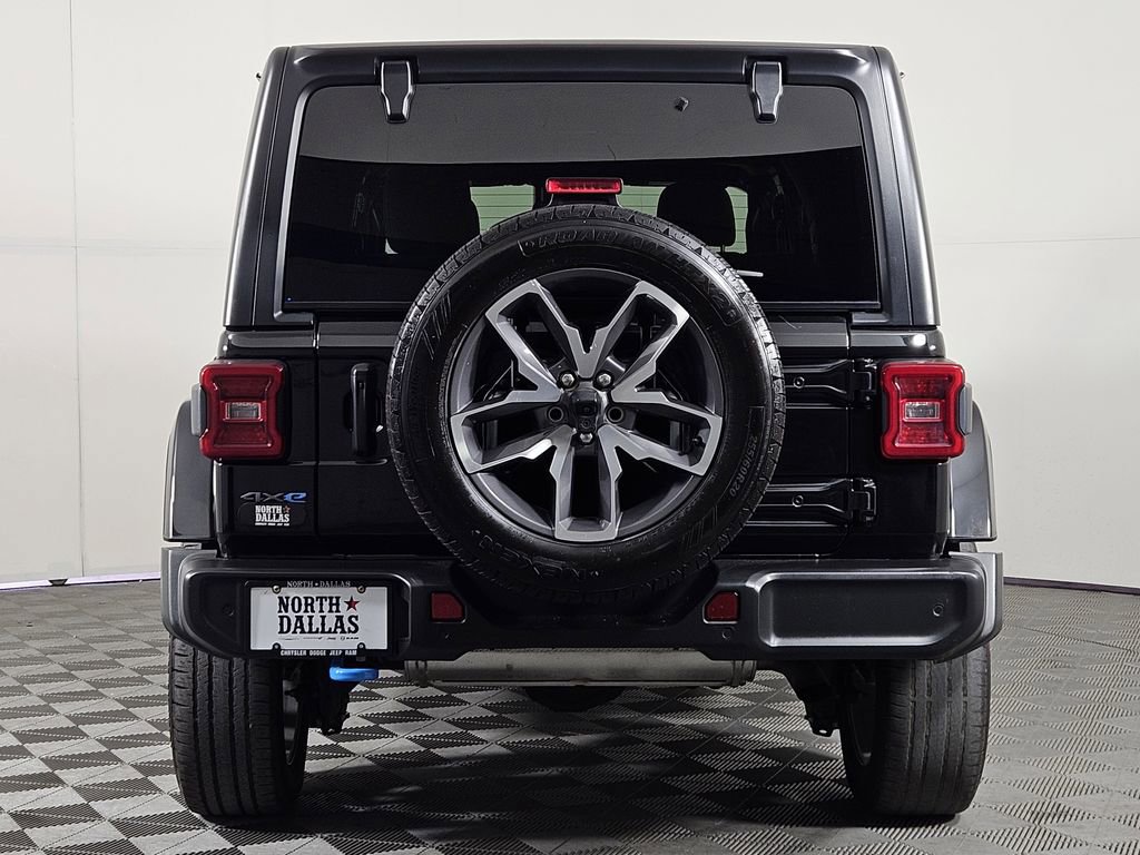 Used 2024 Jeep Wrangler Unlimited w/ Convenience Group image 3