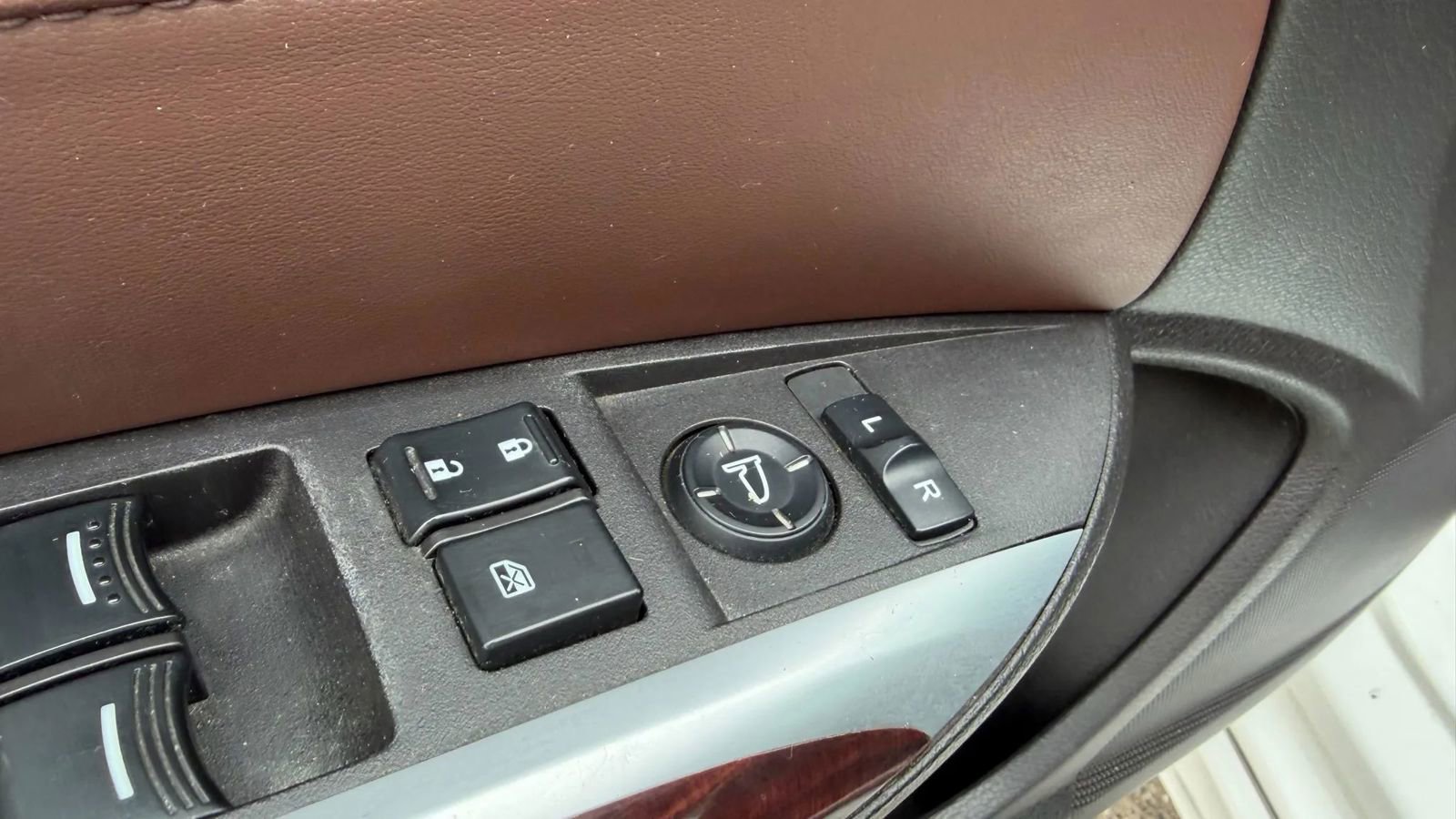 Used 2016 Acura TLX w/ Technology Package image 22