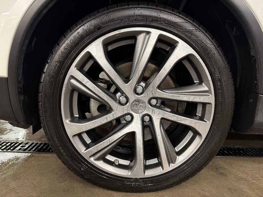 Used 2016 INFINITI QX50 AWD w/ Deluxe Touring Package image 19