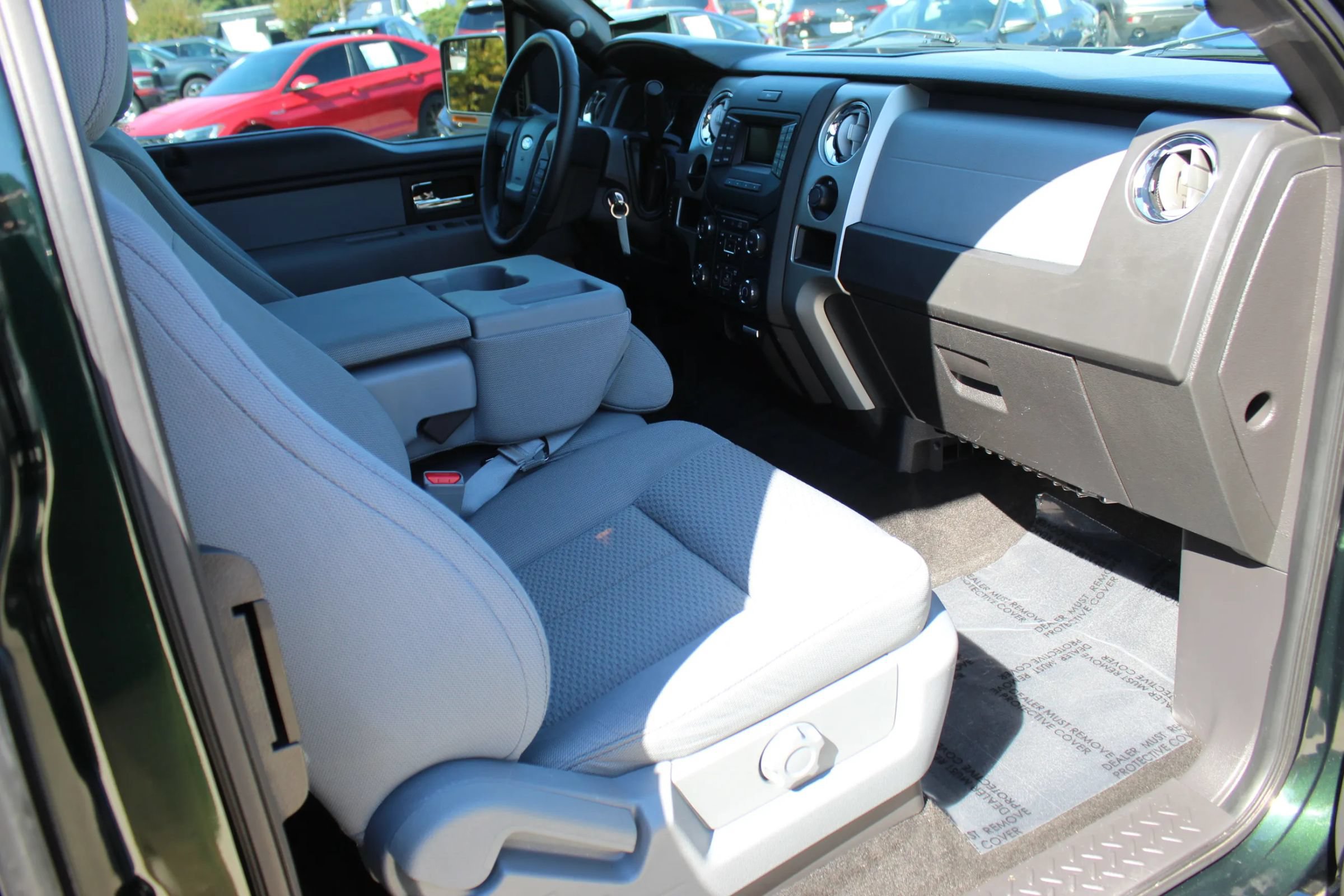 Used 2014 Ford F150 XLT w/ XLT Chrome Package RWD image 28