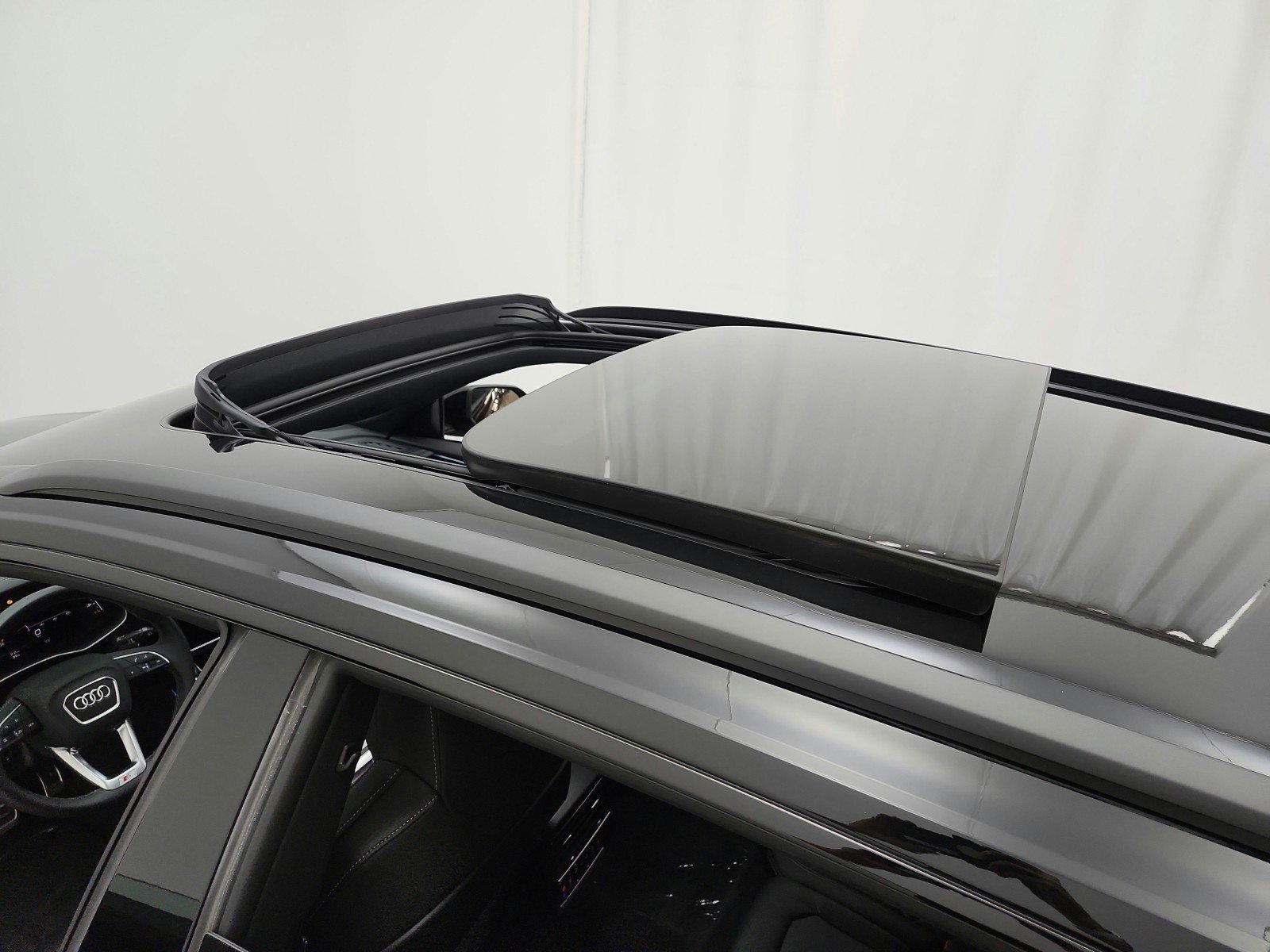 Used 2023 Audi SQ8 Premium Plus w/ Executive Package AWD/4WD image 11
