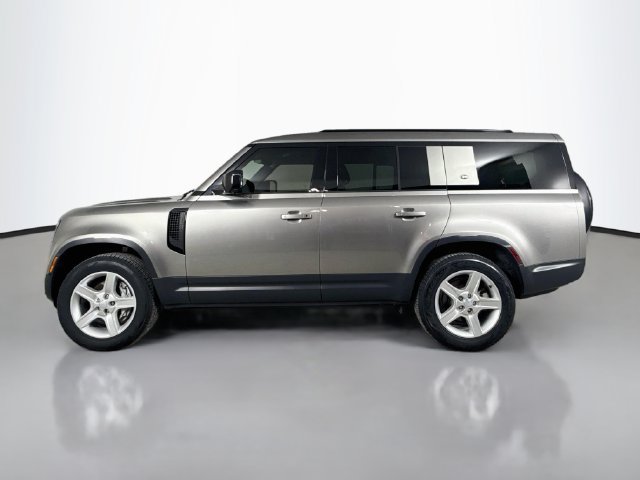 Certified 2023 Land Rover Defender 130 SE AWD/4WD image 8