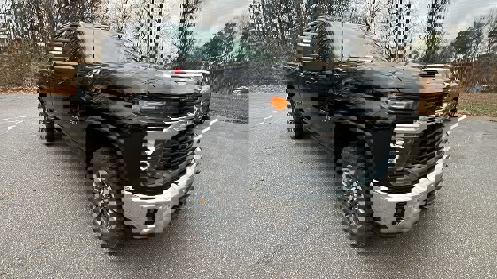 New 2026 Chevrolet Silverado 3500 LT w/ All Star Edition image 3