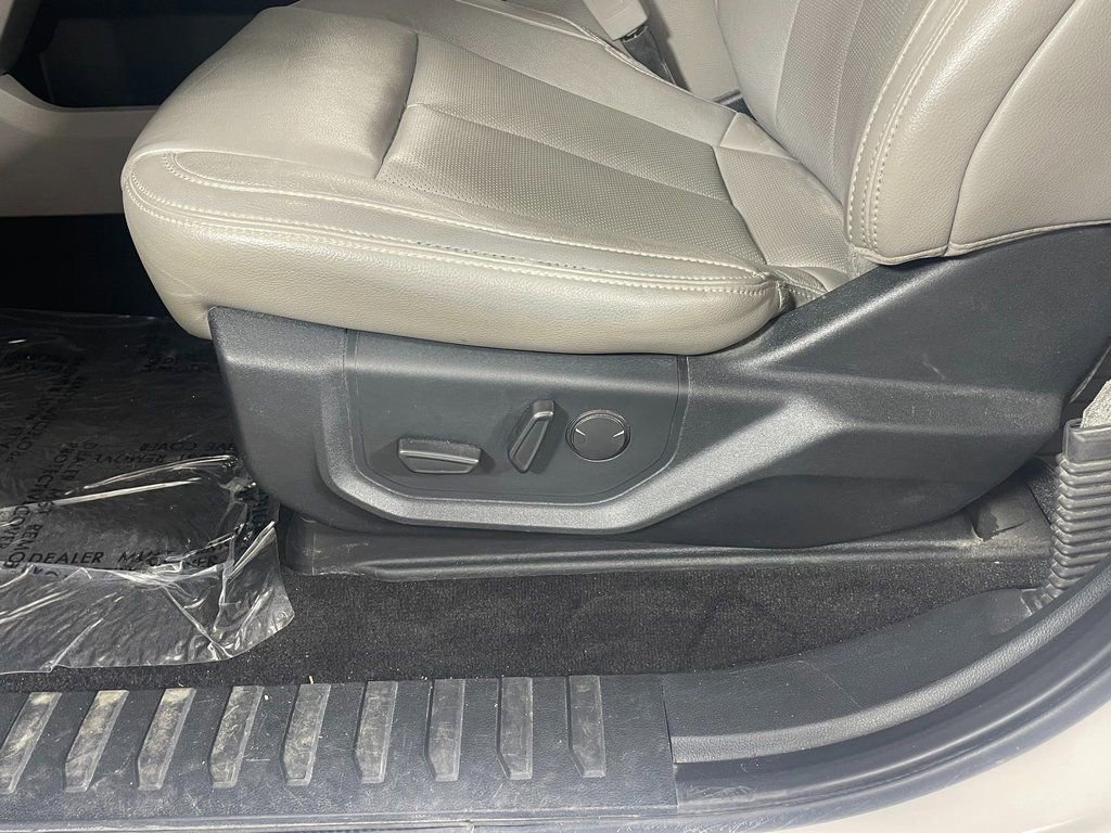 Used 2019 Ford F150 Lariat w/ Equipment Group 502A Luxury AWD/4WD image 26