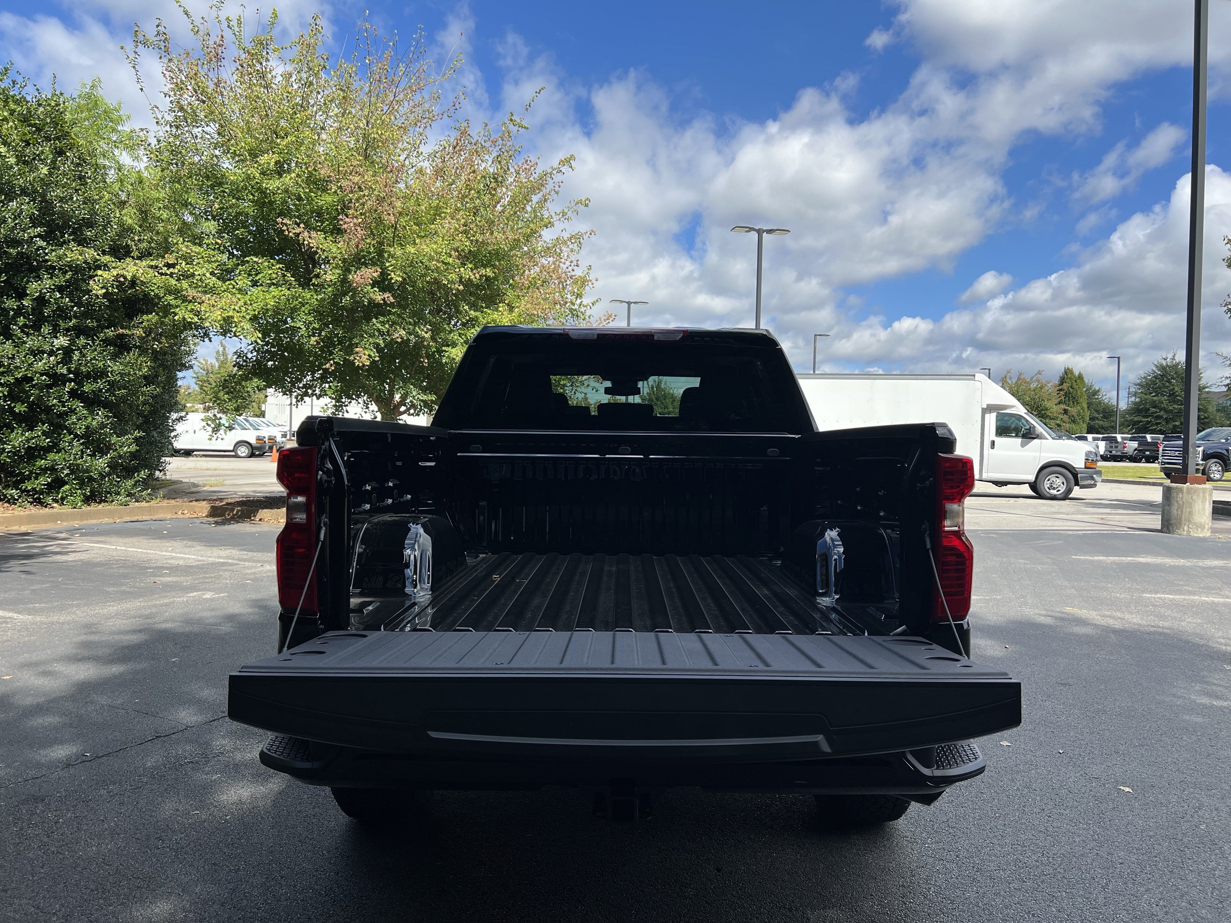 New 2026 Chevrolet Silverado 1500 Custom w/ Turbomax Blackout Package AWD/4WD image 11
