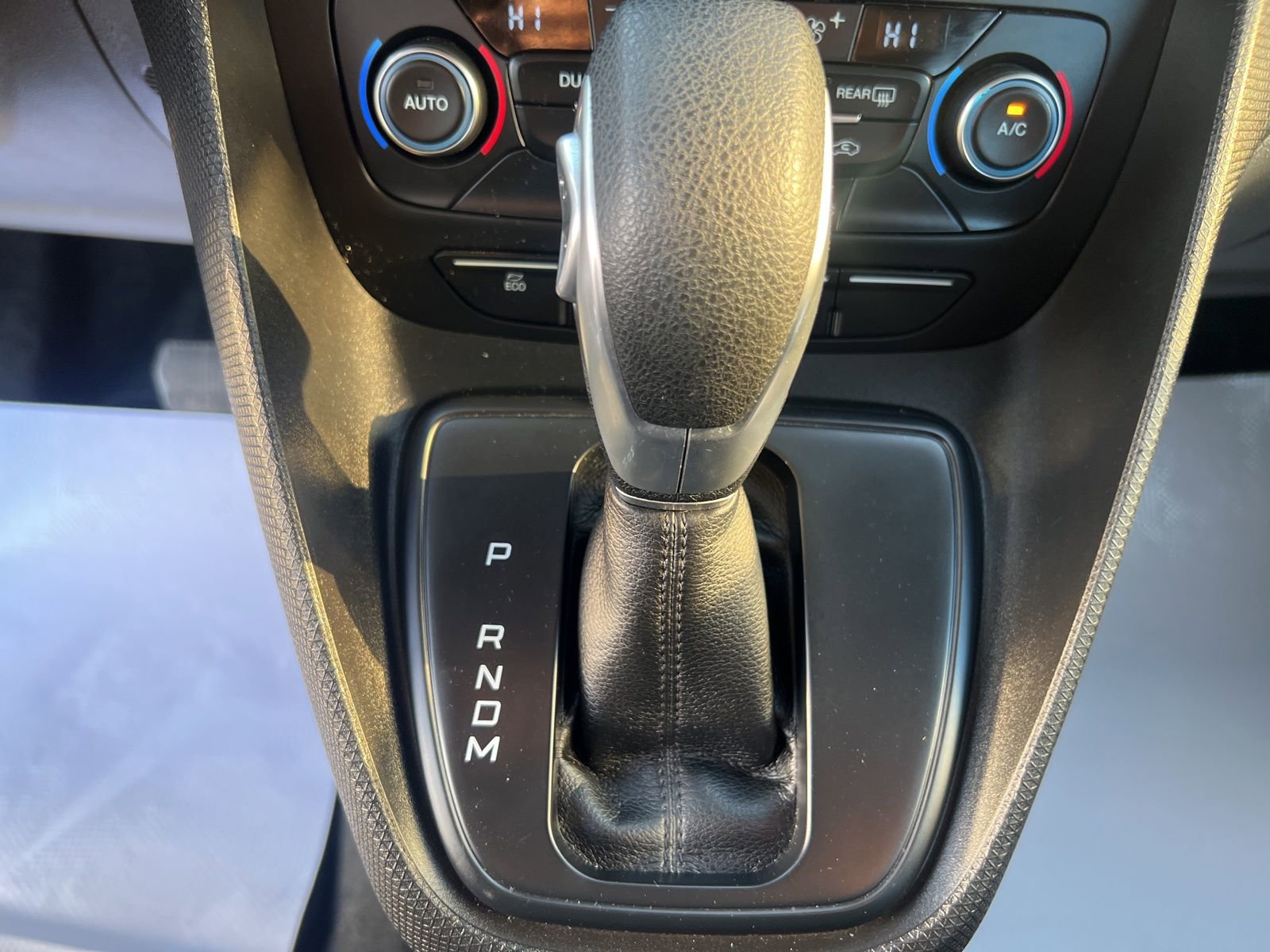 Used 2019 Ford Transit Connect XL image 17