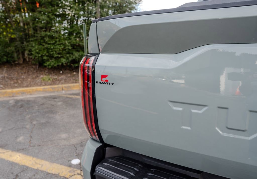 Used 2025 Toyota Tundra Limited image 37