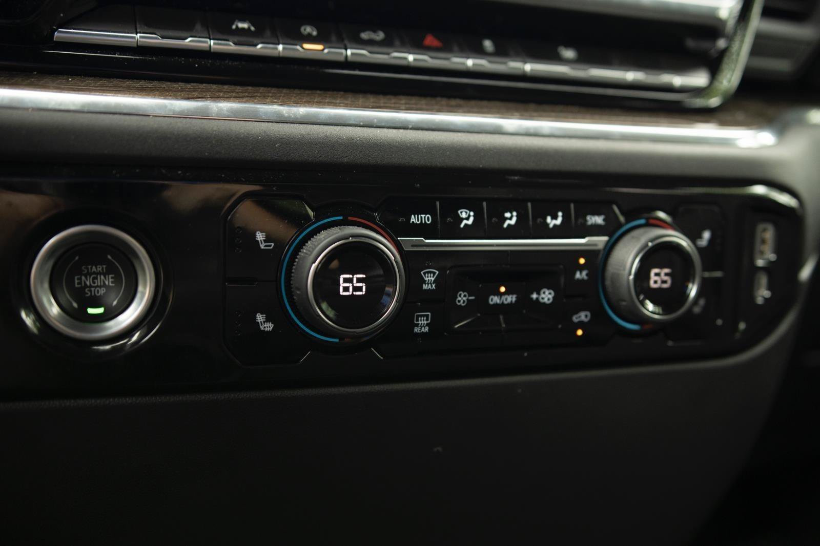 Used 2023 Chevrolet Silverado 1500 LT AWD/4WD image 10