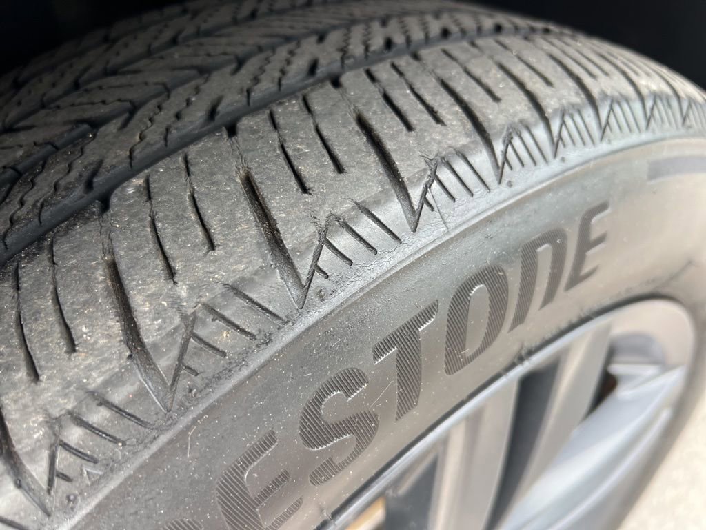 Certified 2023 Volkswagen Jetta SE w/ Panoramic Sunroof Package image 9