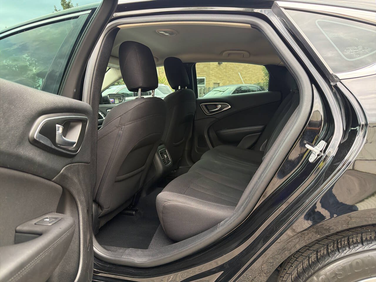 Used 2015 Chrysler 200 Limited w/ Convenience Group FWD image 23