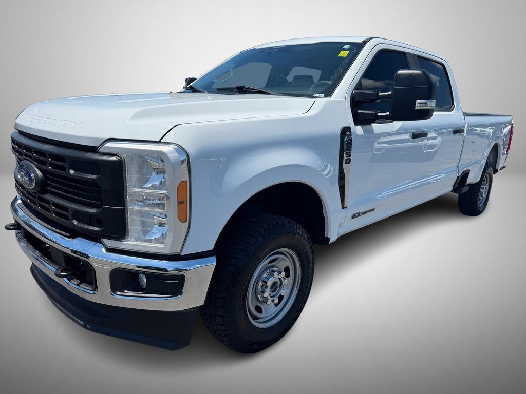 Used 2023 Ford F250 XL w/ XL Chrome Package image 2