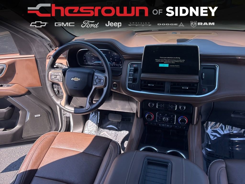 Used 2023 Chevrolet Suburban High Country image 32