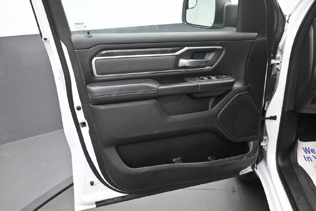 Used 2022 RAM 1500 Big Horn AWD/4WD image 12