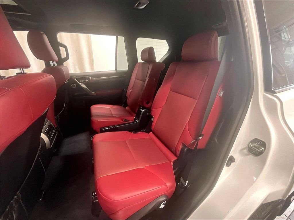 Used 2022 Lexus GX 460 Premium w/ Accessory Package AWD/4WD image 15