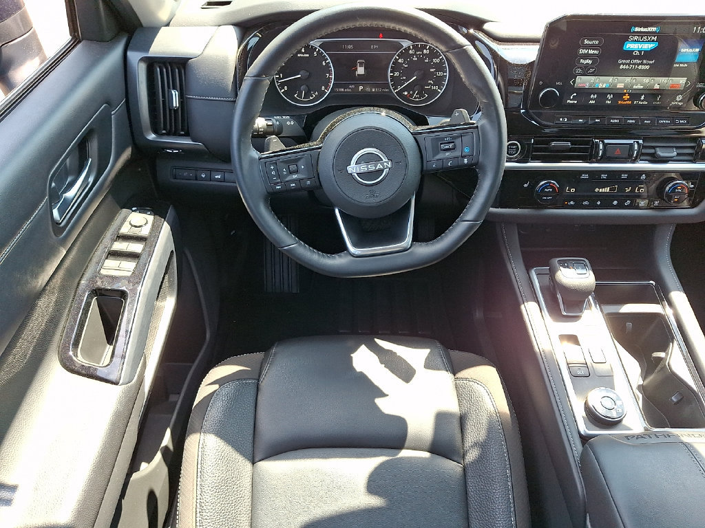 Certified 2023 Nissan Pathfinder SL w/ SL Premium Package AWD/4WD image 13