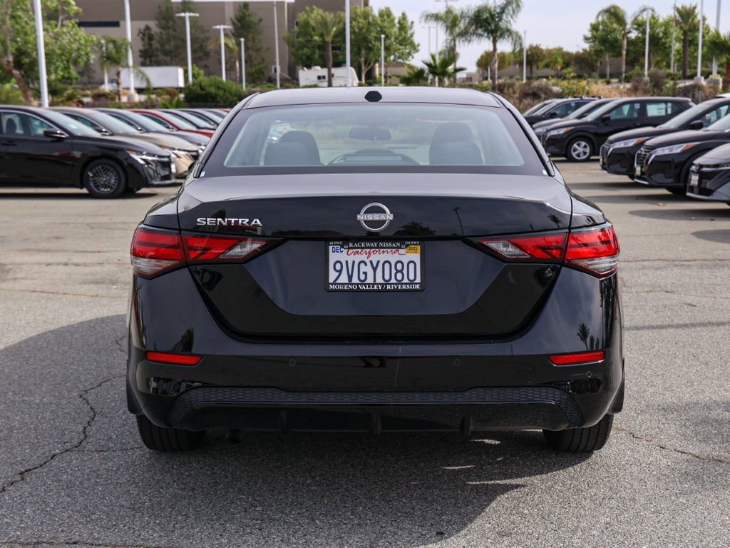 Used 2025 Nissan Sentra SV image 5