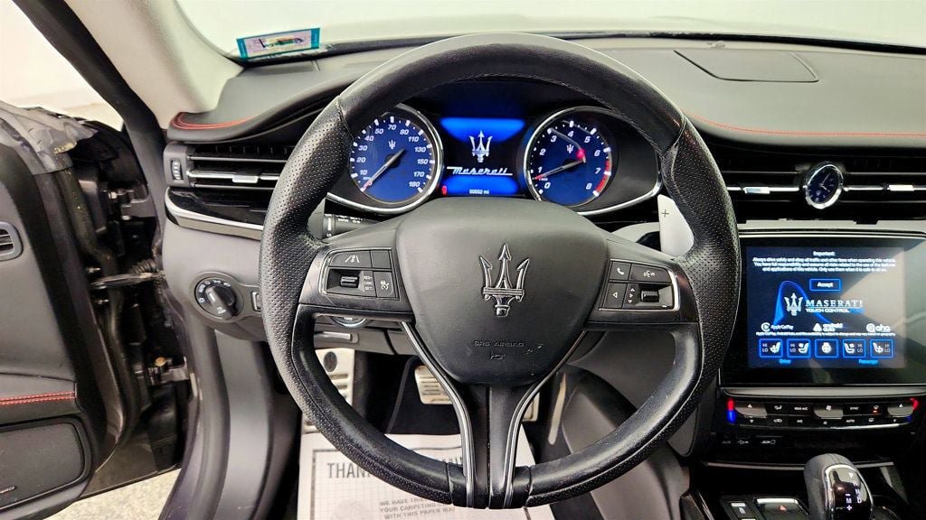 Used 2017 Maserati Quattroporte S GranSport Q4 AWD/4WD image 12