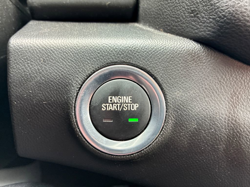 Used 2022 GMC Terrain SLE w/ Driver Convenience Package image 28