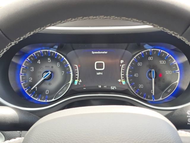 New 2027 Chrysler Pacifica Limited FWD image 36