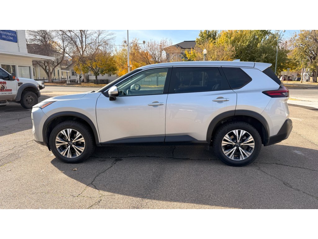 Used 2023 Nissan Rogue SV AWD/4WD image 6
