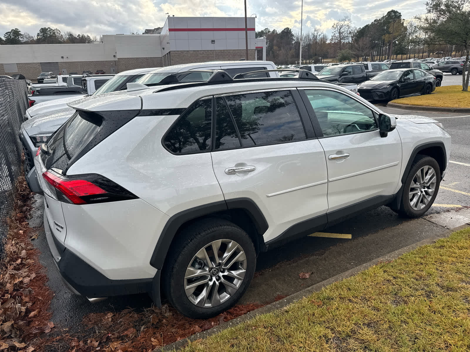 Used 2024 Toyota RAV4 Limited image 3