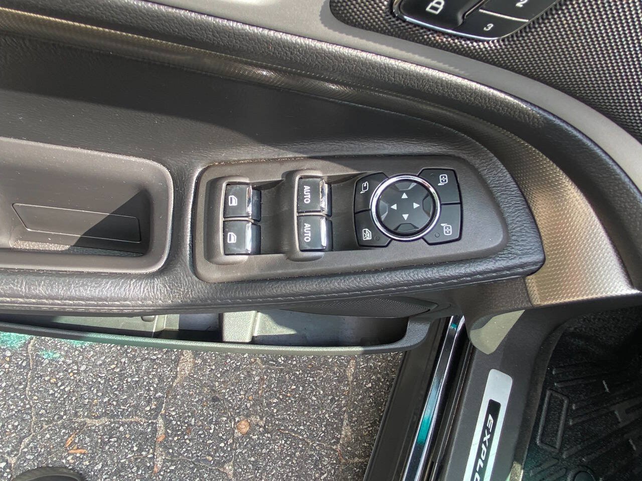 Used 2014 Ford Explorer Sport w/ Equipment Group 401A AWD/4WD image 14