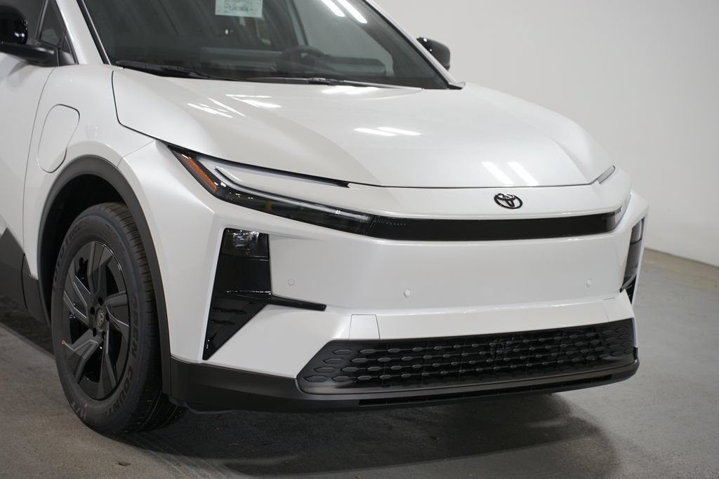 New 2026 Toyota C-HR AWD/4WD image 4
