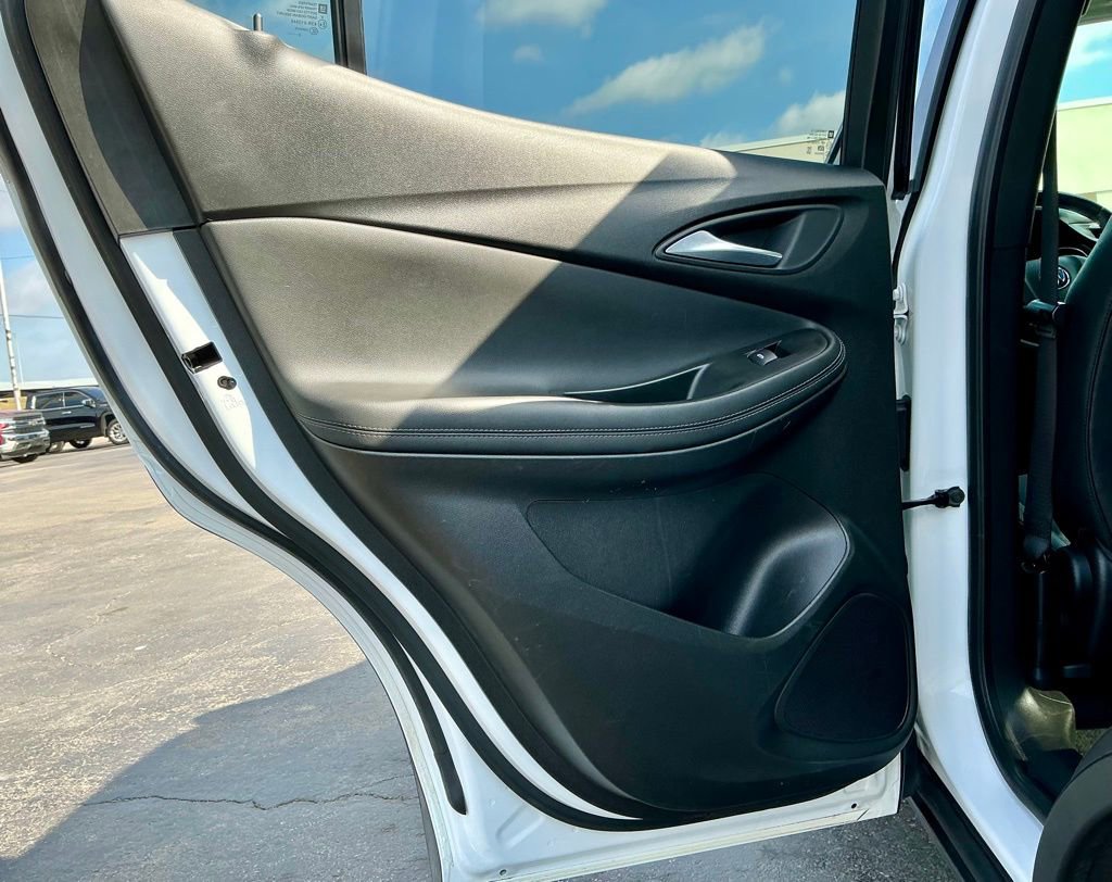 Used 2021 Buick Encore GX Preferred image 33