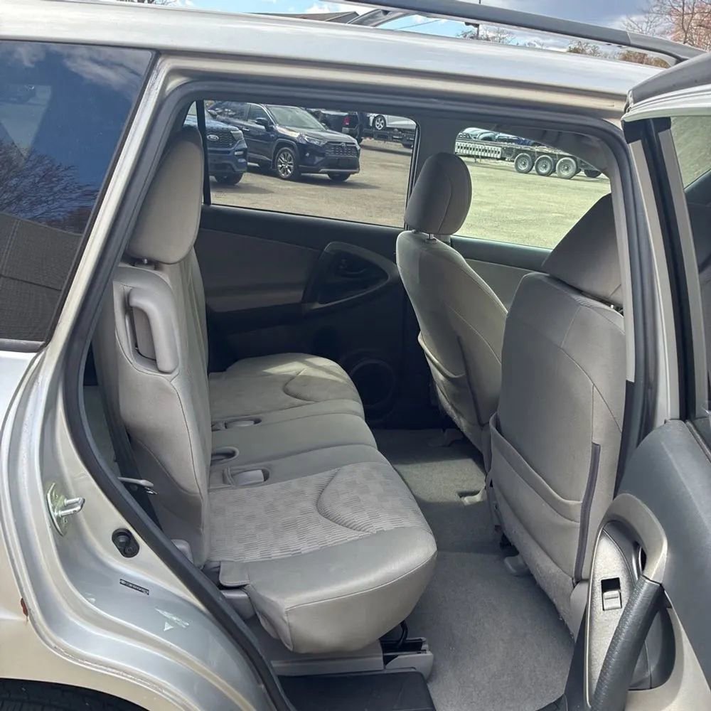 Used 2012 Toyota RAV4 4WD w/ Value Pkg image 20