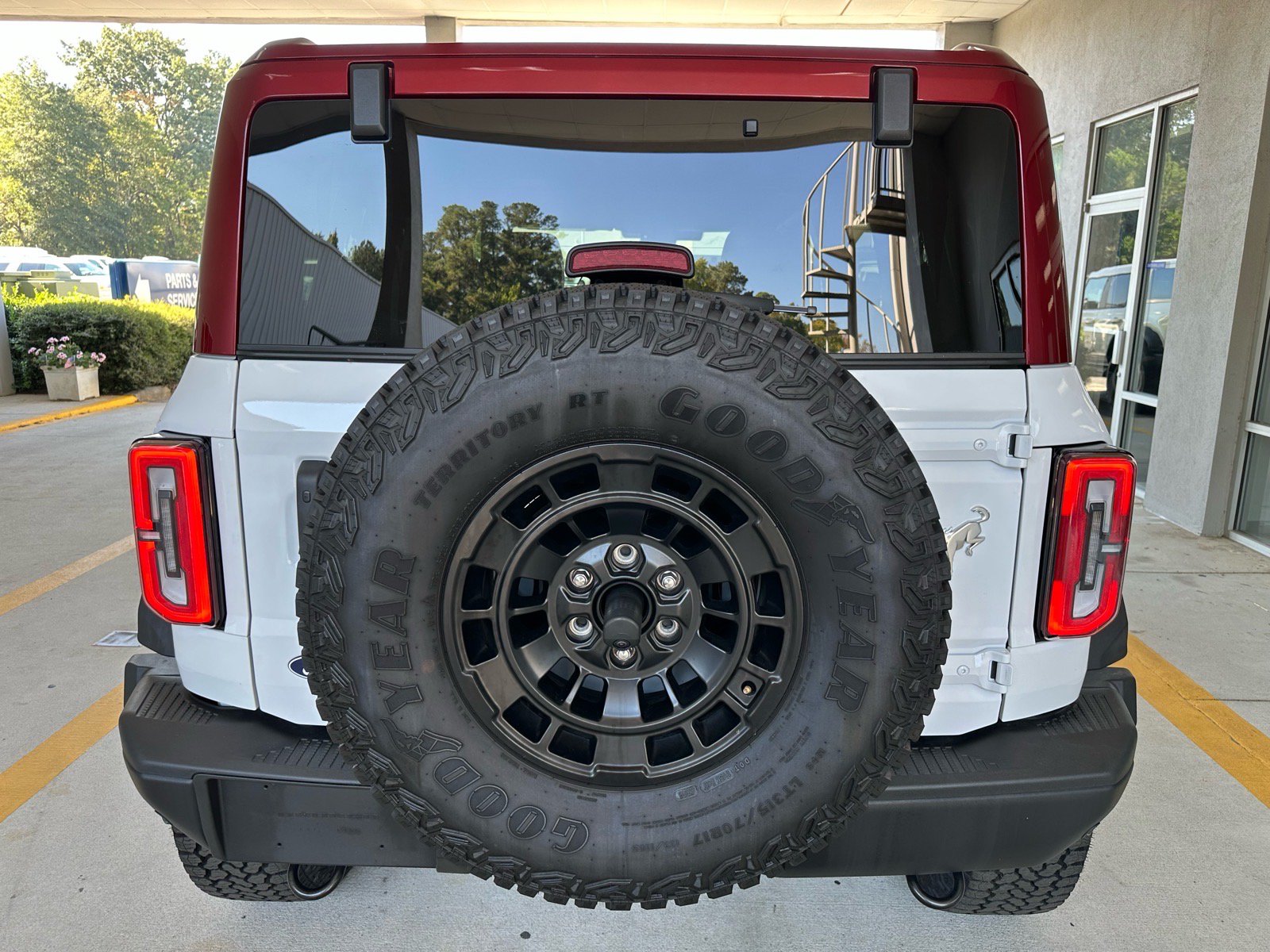 Certified 2026 Ford Bronco Badlands w/ Sasquatch Package AWD/4WD image 12
