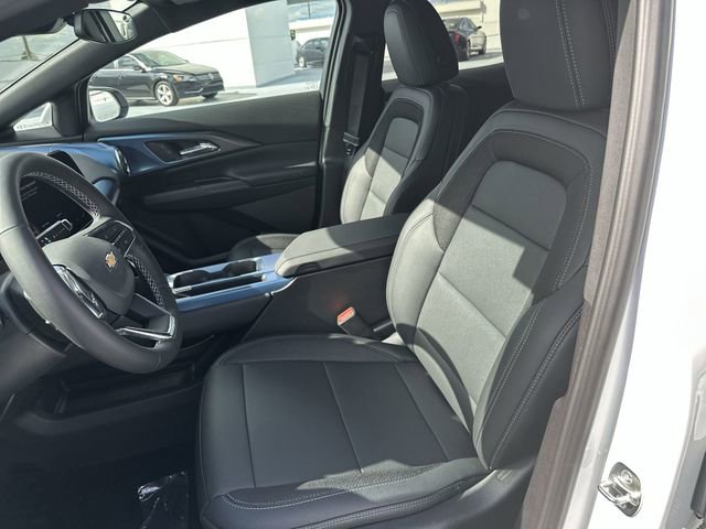 Used 2026 Chevrolet Equinox EV LT image 13