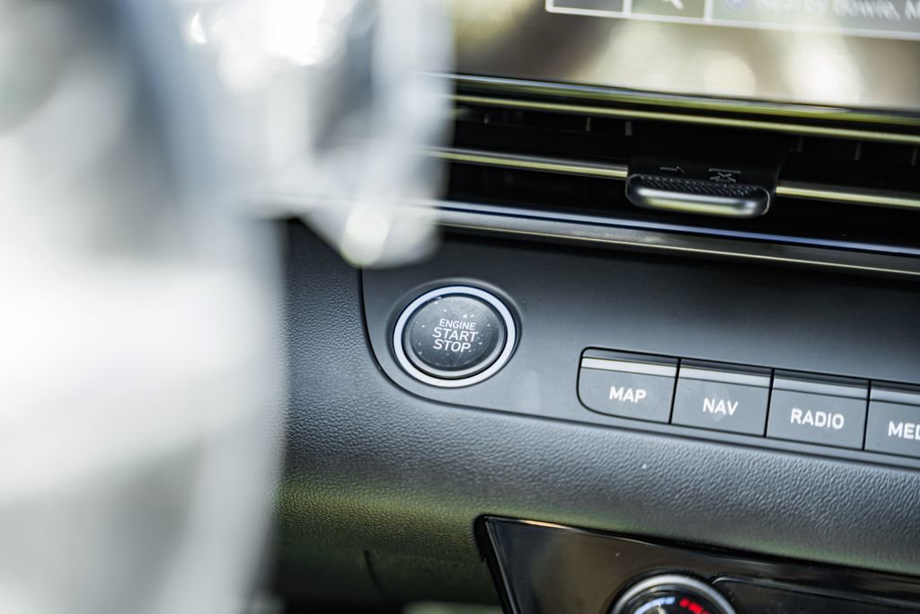 New 2025 Hyundai Elantra N Base image 22