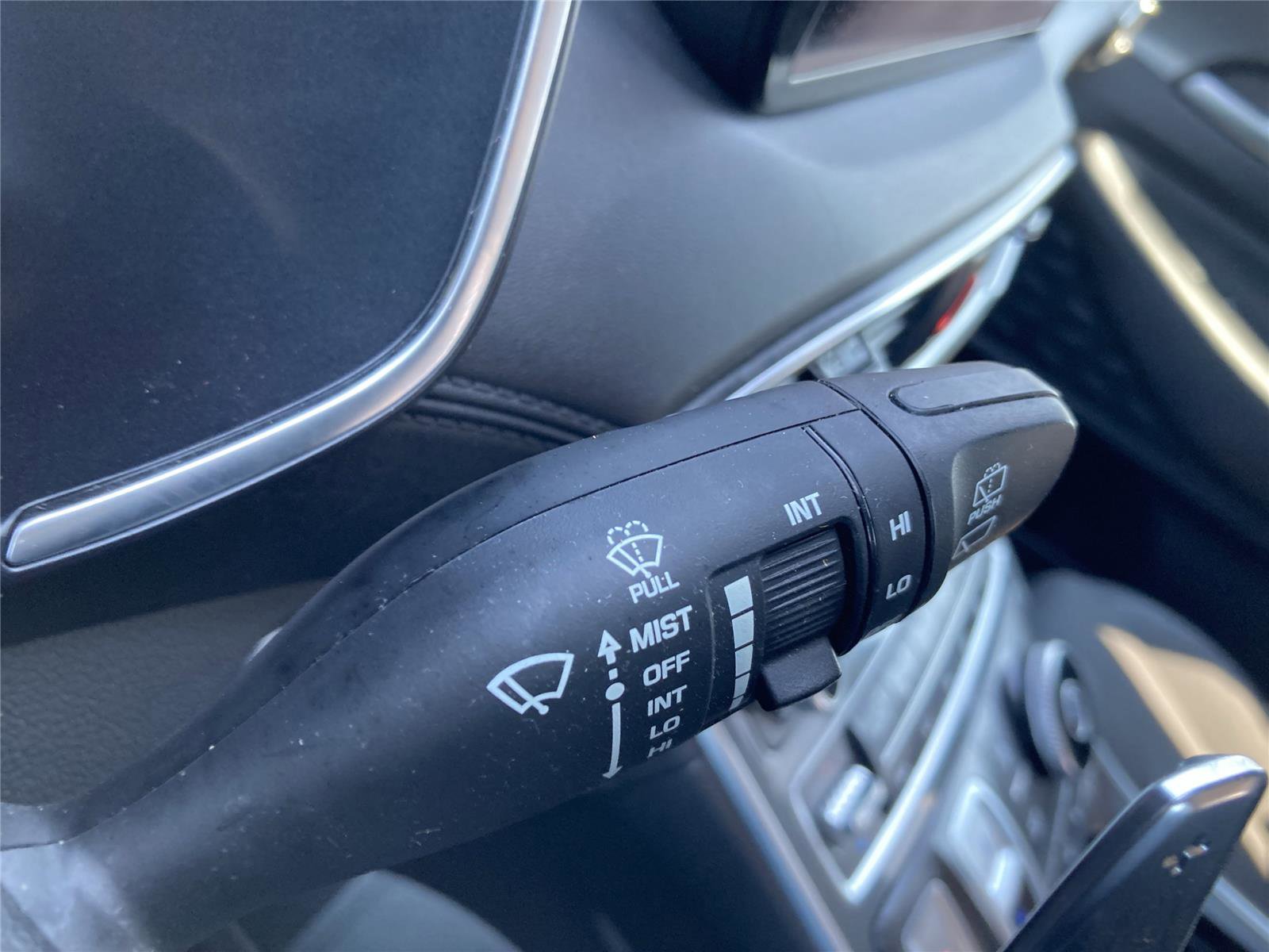 Used 2023 Hyundai Santa Fe SEL w/ Winter Weather Package image 23