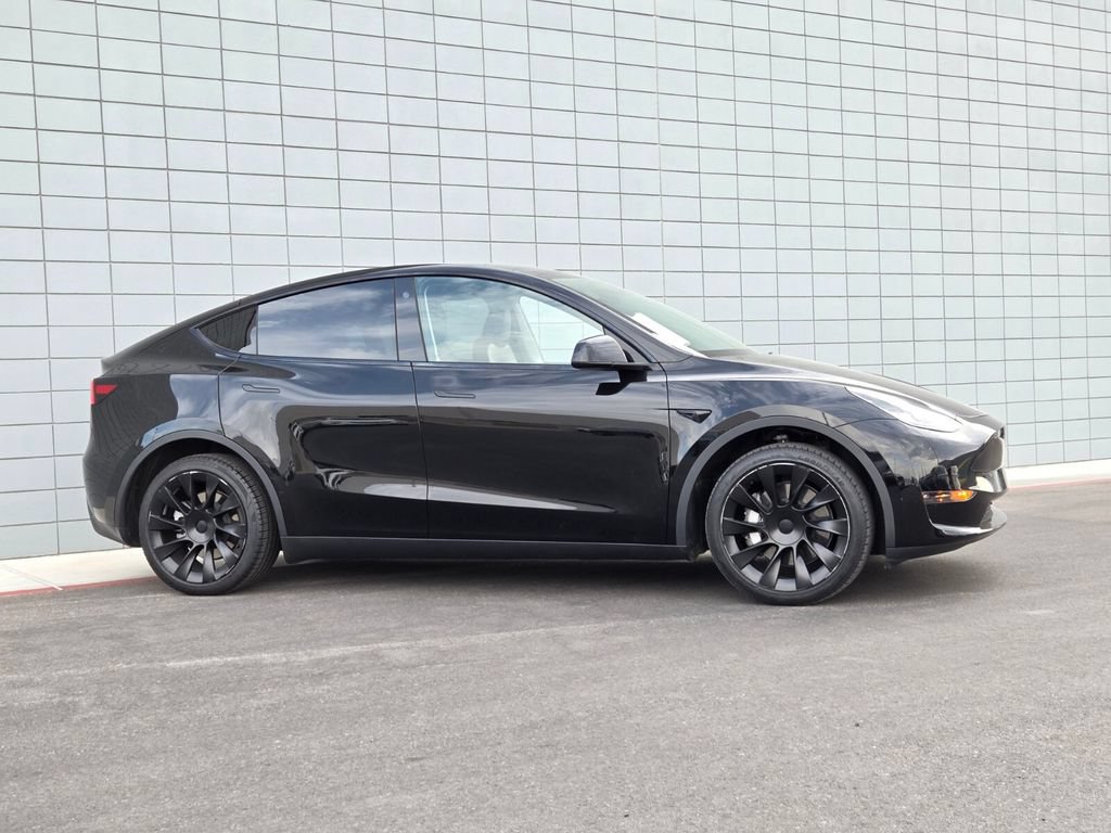 Used 2023 Tesla Model Y Long Range AWD/4WD image 6