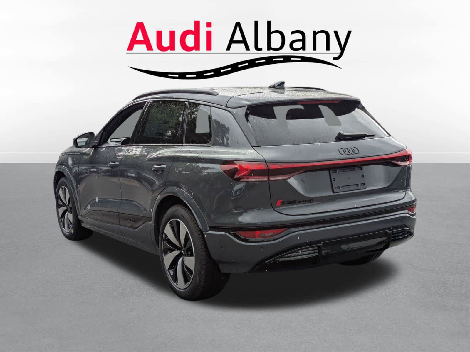 New 2027 Audi SQ6 e-tron Premium Plus AWD/4WD image 3