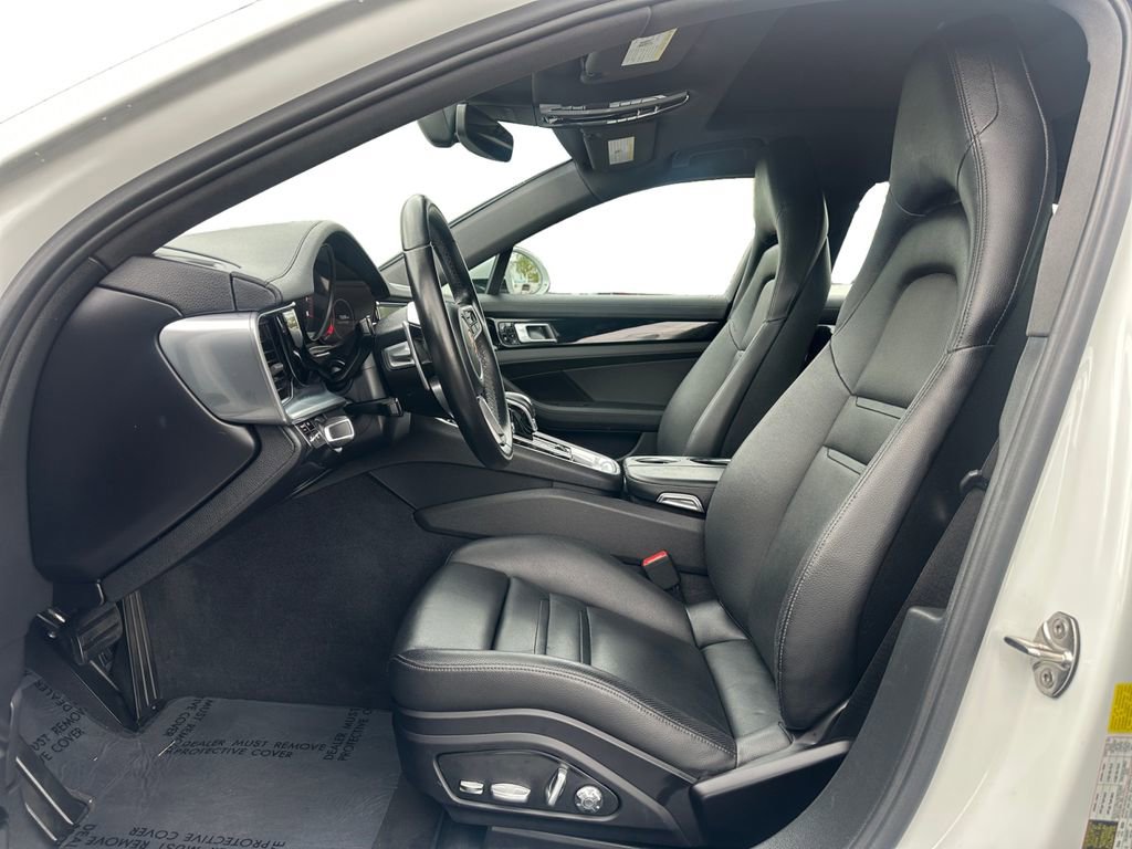 Used 2019 Porsche Panamera 4 image 10