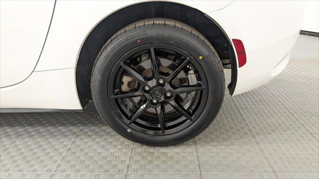 Used 2016 MAZDA MX-5 Miata Sport image 24