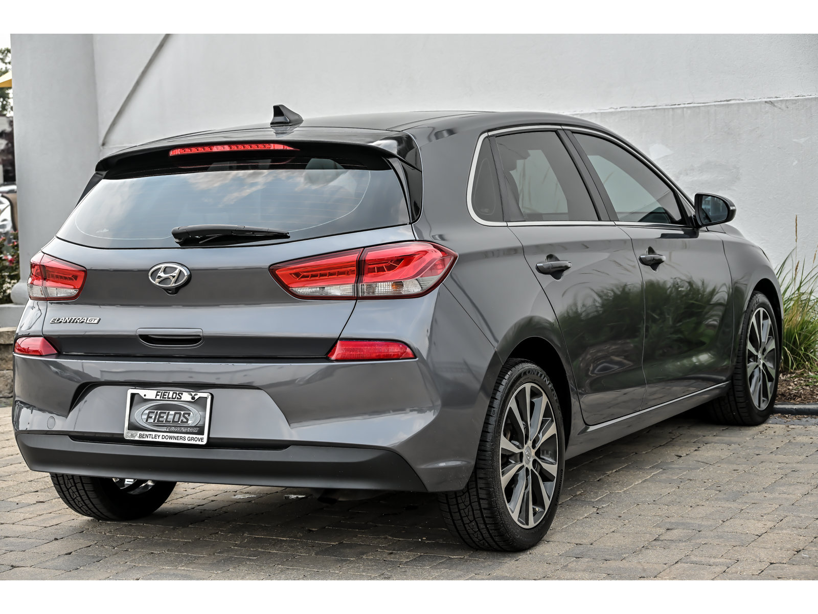 Used 2018 Hyundai Elantra GT w/ Tech Package 03 FWD image 13