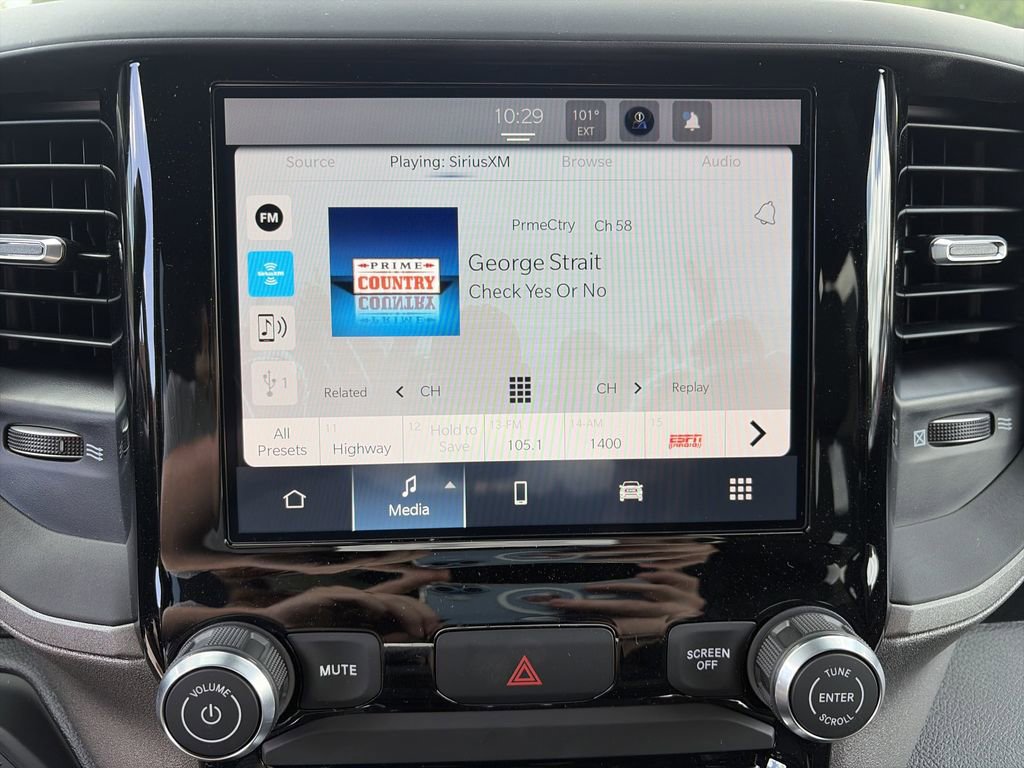 New 2026 RAM 2500 Warlock AWD/4WD image 22