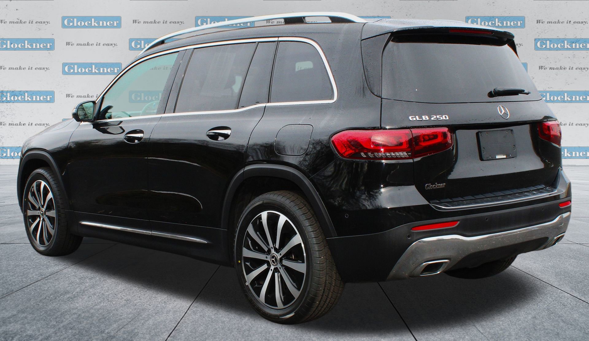 Used 2023 Mercedes-Benz GLB 250 image 8