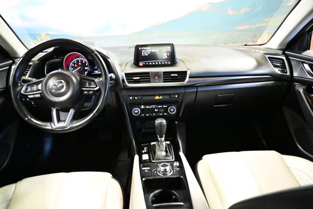 Used 2018 MAZDA MAZDA3 Grand Touring w/ Premium Equipment Package image 45
