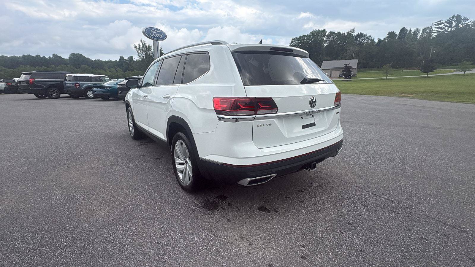Used 2021 Volkswagen Atlas SEL AWD/4WD image 6