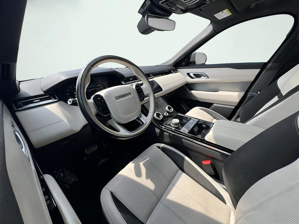 Used 2019 Land Rover Range Rover Velar R-Dynamic SE image 33